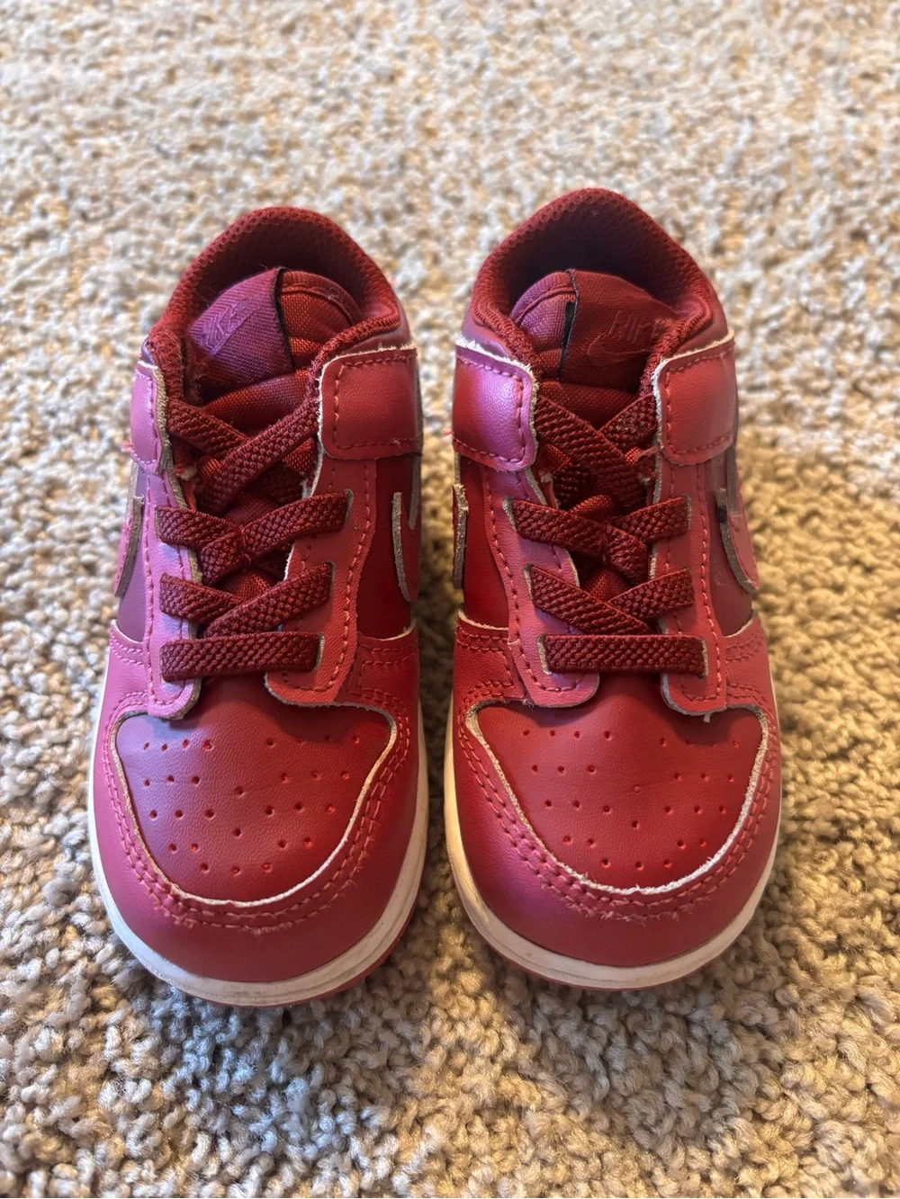 Nike Kids Sneakers in Deep Pink and White